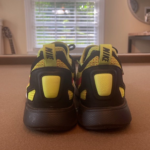 Nike Women’s Duel Racer Running Shoes - Picture 5 of 5